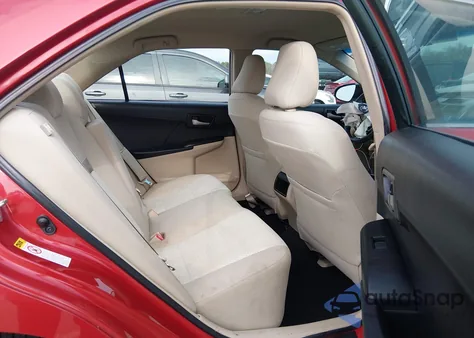 2014 Toyota Camry L z USA, uszkodzony, nr VIN 4T4BF1FK4ER358614